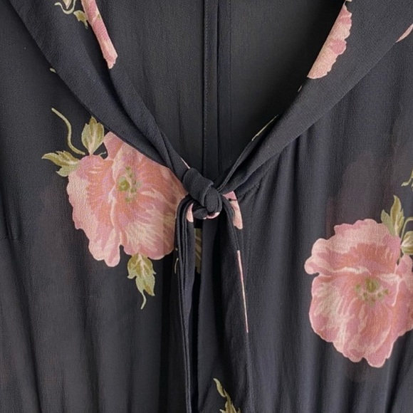 13. Reformation Fraser Black Floral Tie V Neck Button Up Mini Dress Size 2 - Picture 11 of 17